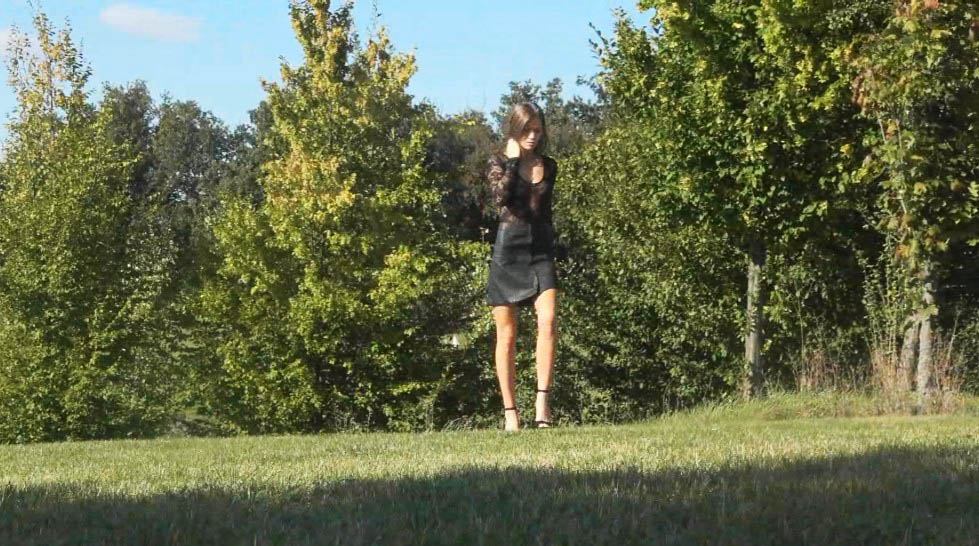 Super slim fitness fashion model and BDSM pornstar Sarah Kay refuses to respect Covid rules getting brutally punished by her photographer.