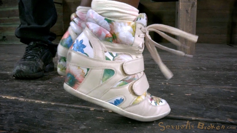 The hottest black beauty enjoys interracial oral sex